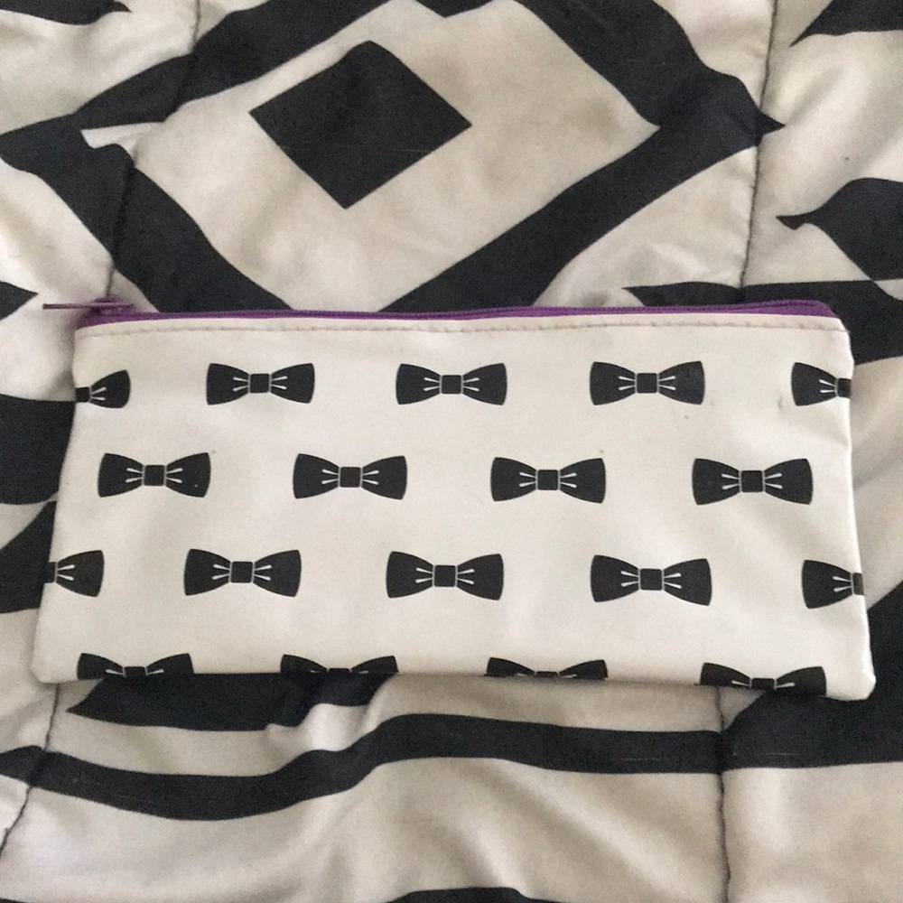 Bowtie Money Bag